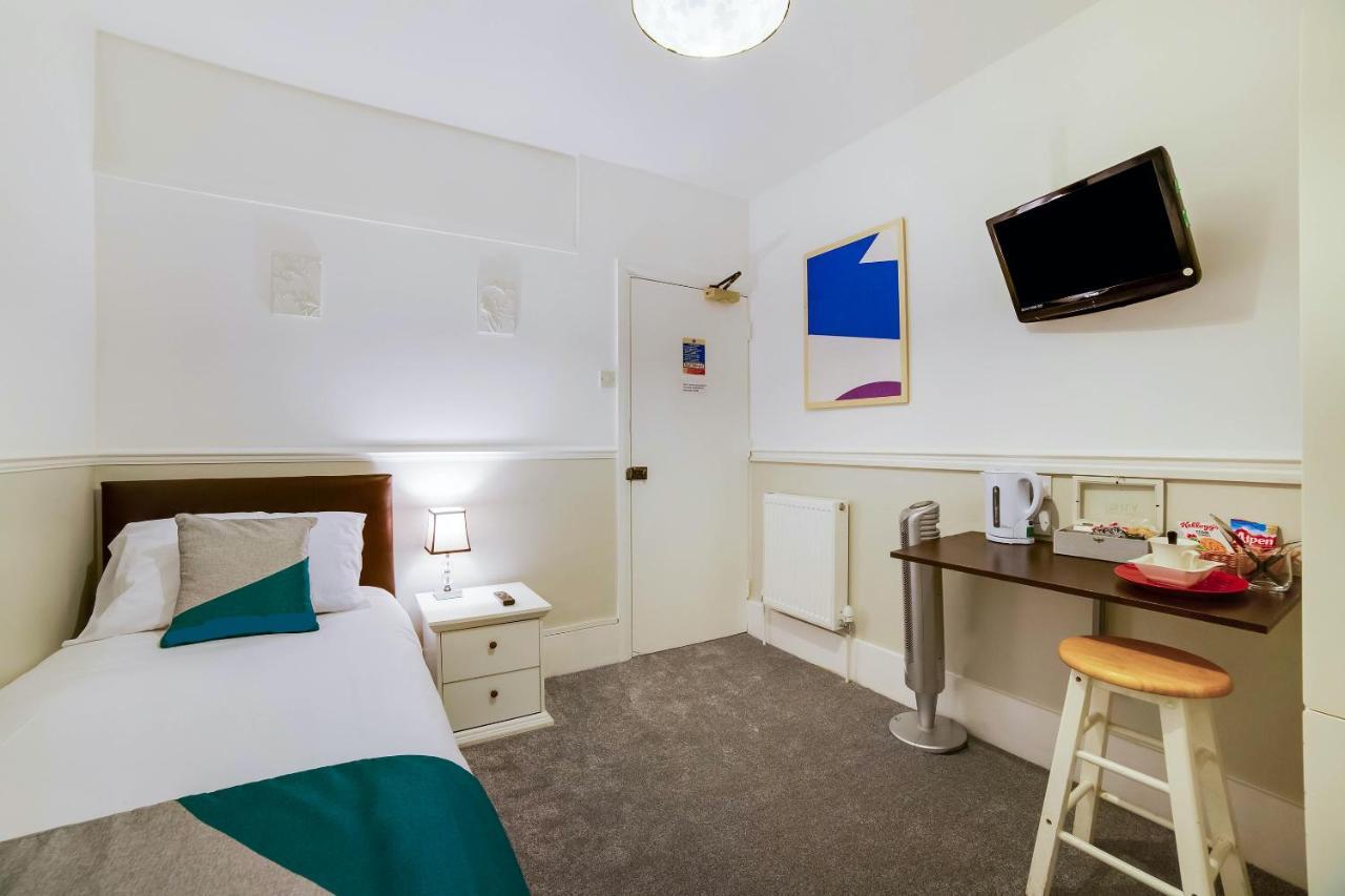 Airport Lodge Farnborough  Zimmer foto